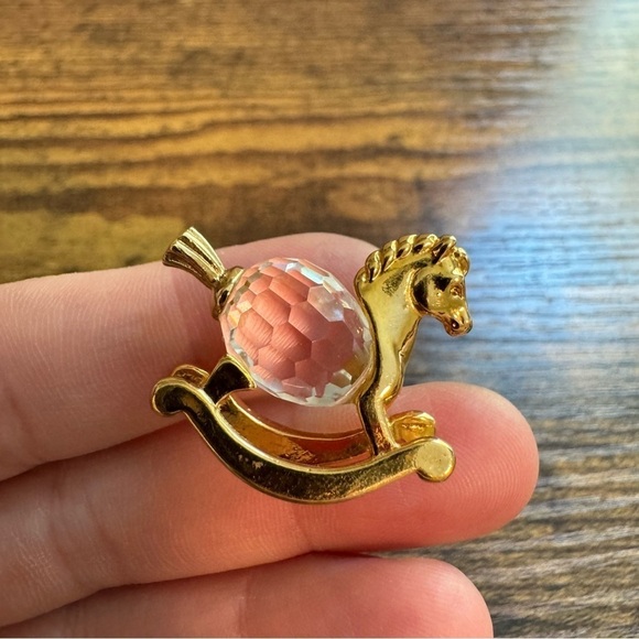 VTG Lencia Austria Star Collection Swarovski Crystal Gold Plated Rocking Horse - Picture 3 of 7